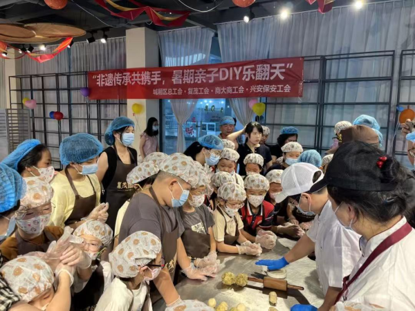 配资门户网官方平台 福建莆田市总工会：结对共建聚合力&#32;非遗亲子体验赋能职工服务新路径